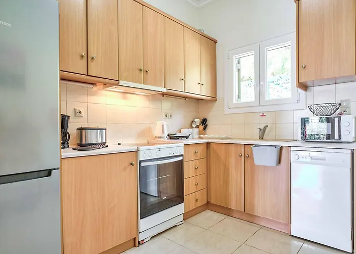 Athina Kerasia 别墅 *